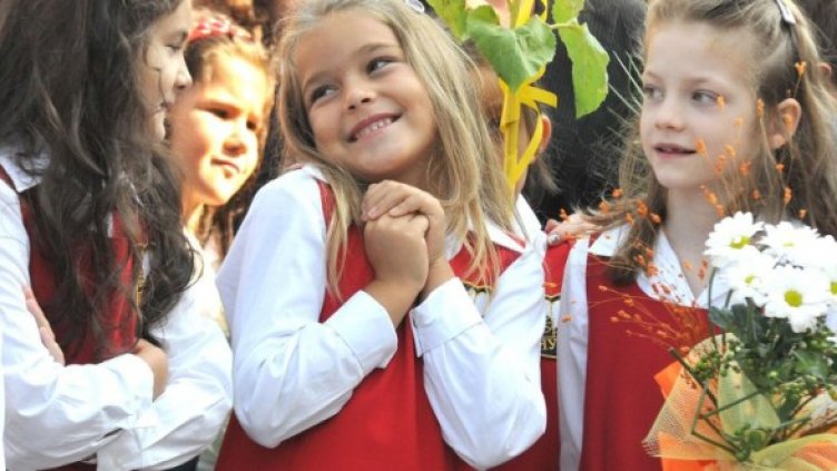 И тази година учениците ще влязат в клас на 15 септември. Снимка: Булфото