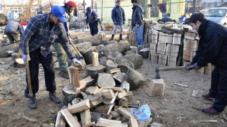 Община Пловдив готви забрана за отопление с дърва. Снимка: Булфото