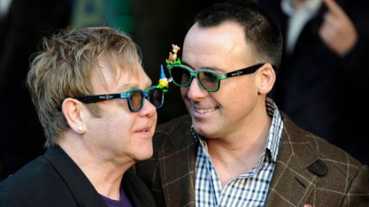 Елтън Джон и Дейвид Фърниш. Снимка: Reuters