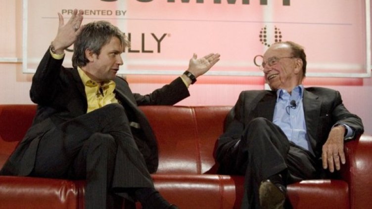 Президентът на News Corp Рупърт Мърдок (вдясно) и изпълнителният директор на MySpace Крис Де Уолф на форум в Сан Франциско през 2007 г. Снимка: Reuters