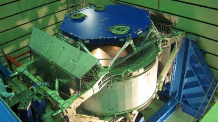 Детекторът AMS-02. Снимка: НАСА