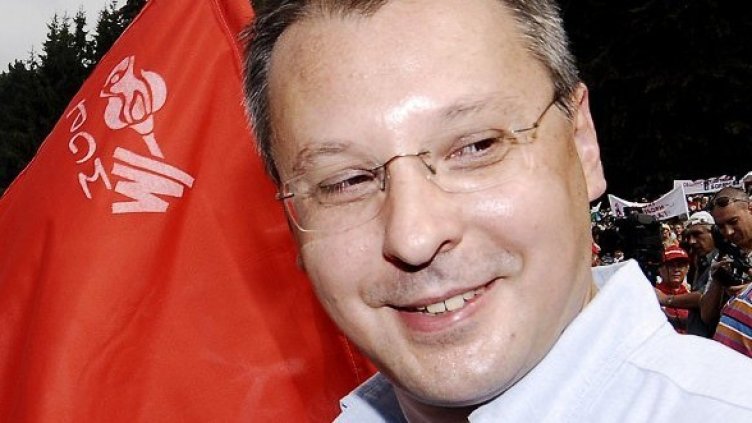 Щастливият татко. Снимка: Булфото