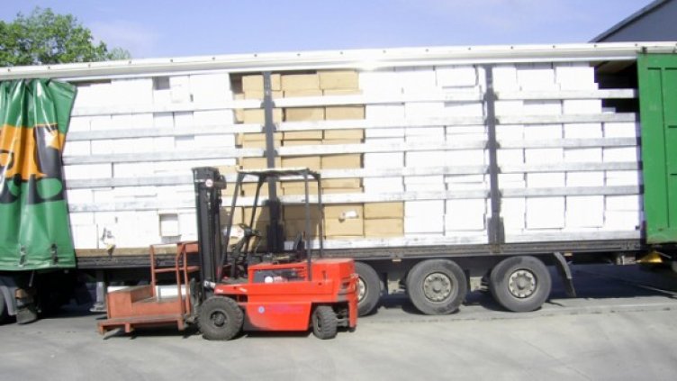 Тирът с цигарите. Снимка: Агенция "Митници"