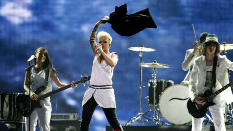 Поли Генова на сцената в Дюселдорф. Снимка: Reuters