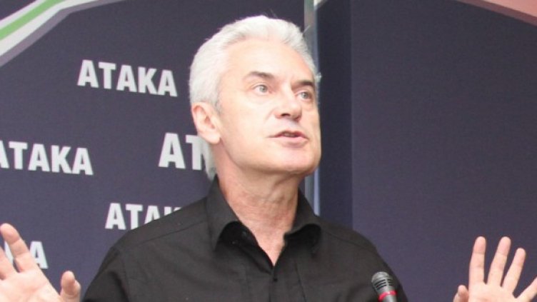 Сидеров дал "сметката" на Джеймс Уорлик в столично заведение.  Снимка: БТА