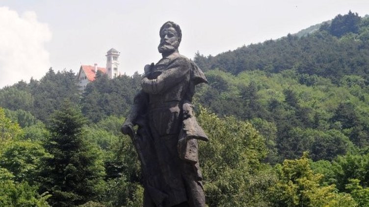 Паметникът на Ботев във Враца. Снимка: Архив Булфото