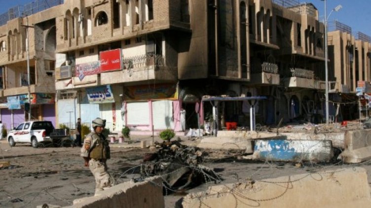 6 души загинаха и 17 бяха ранени на 2 юни след 4 поредни взрива в гр. Рамади, на 100 км от Багдад. Снимка: Reuters