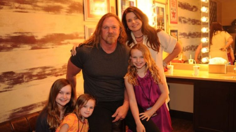 Трейс Адкинс със семейството си. Снимка: Getty Images/Guliver Photos