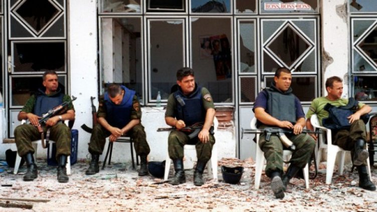 Македонски спецполицаи в Арачиново, 2001 г. Снимка: Getty Images/Guliver Photos