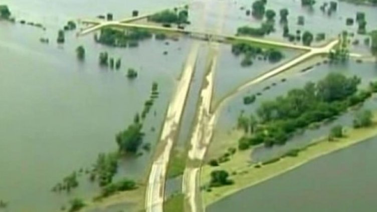 Мисури заплашва да залее американска АЕЦ