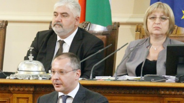 Станишев по време на вота на недоверие към кабинета миналата седмица. Снимка: БТА