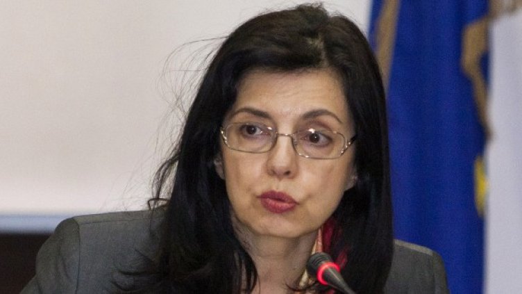 Кунева готова да обяви доходите си публично