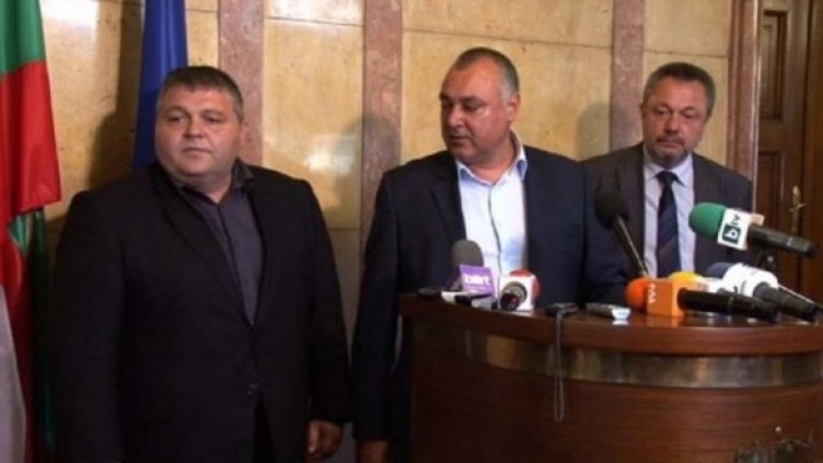 Отцепниците от "Атака". Снимка: Dnes.bg