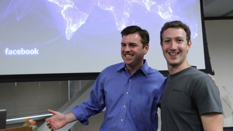 Марк Зукърбърг и Тони Бейтс по време на пресконференцията в централата на Facebook в Пало Алто, Калифорния. Снимка: Getty Images/Guliver Photos