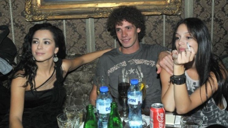 Явор Бахаров в компанията на Елена Петрова и Луиза Григорова. Снимка: Булфото