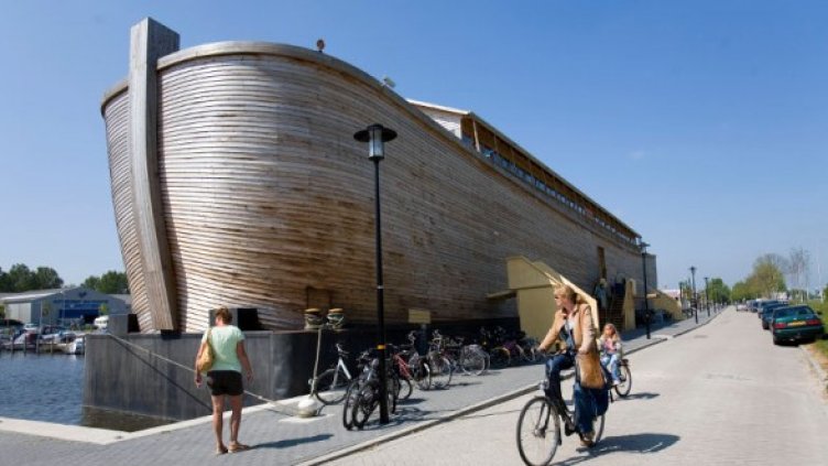 Холандец сънувал потоп, построил Ноев ковчег