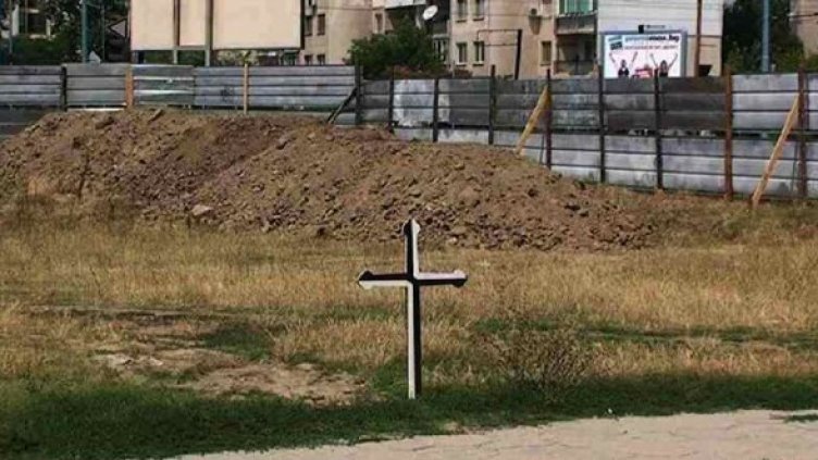 Пловдивчани срещу строеж на храм. Пречел им на паркинга