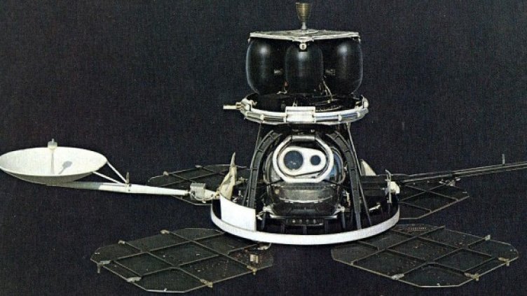 Lunar Orbiter 2. Изображение: NASA