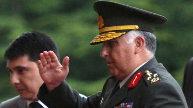 Генерал Неждет Йозел. Снимка: Reuters