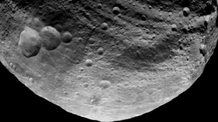 Изображение: : NASA/JPL-Caltech/UCLA/MPS/DLR/IDA