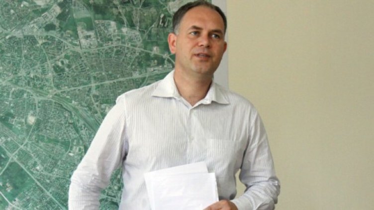 Кадиев ще дава безплатен транспорт за пенсионерите. Снимка: БTA