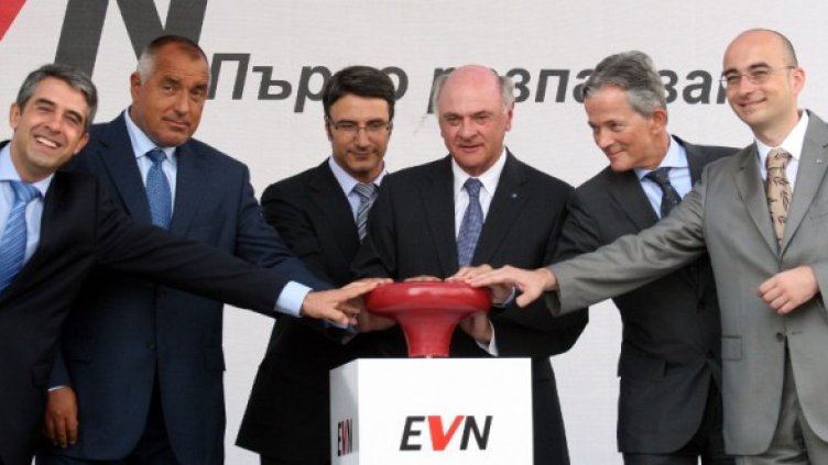 Турбини с нежни имена. Сиси топли, Марица свети