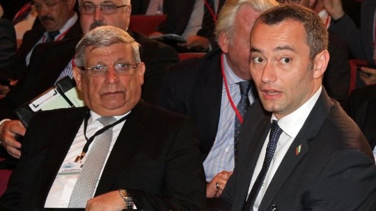 Министър Аню Ангелов (вляво) и министър Николай Младенов (вдясно).  30.05.2011 г., гр. Варна. Снимка: Булфото