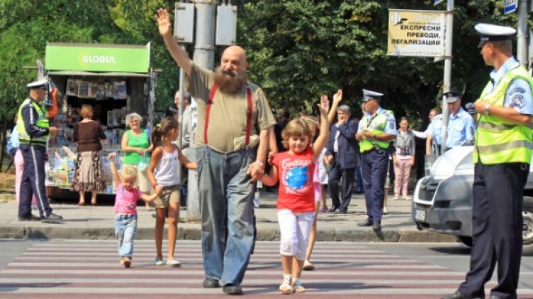 Астор се включи в кампанията, която се проведе до СУ. Снимка: БТА