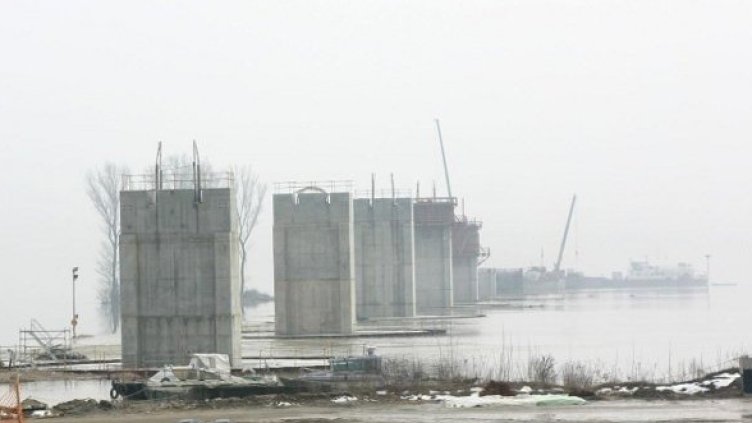 Така изглеждаше Дунав мост 2 през февруари 2010 г. Снимка: Булфото