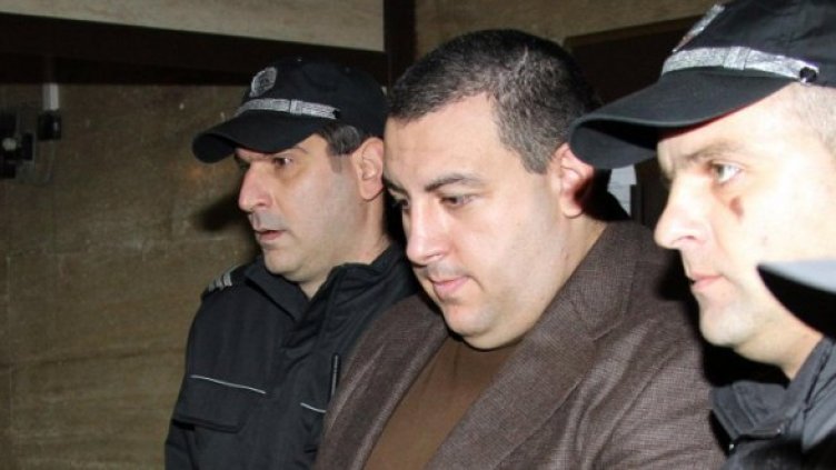 Подсъдимият като отганизатор на групата за убийства Петър Стоянов. Снимка: Булфото