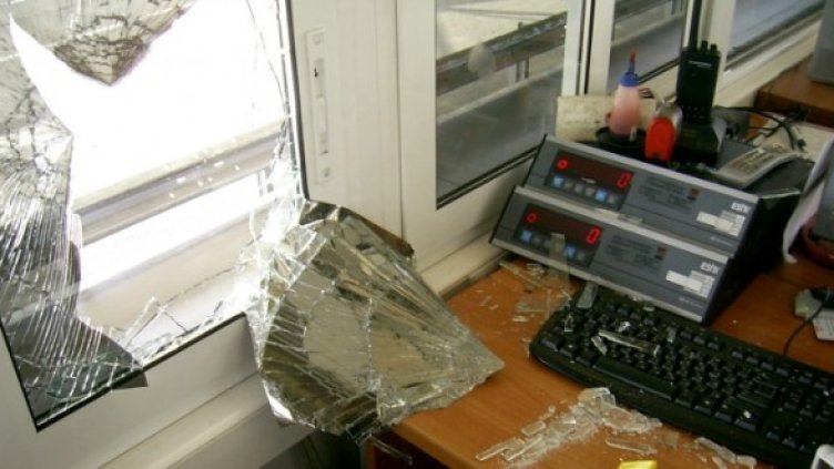 Пораженията по митническия пункт. Снимка: Агенция "Митници"