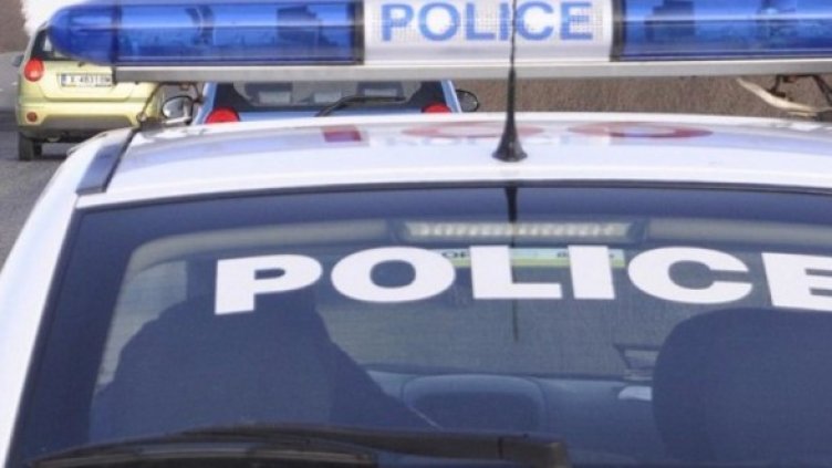 Полицай е ранен в катастрофа между патрулка и автобус  