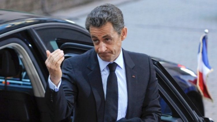 Президентът на Франция Никола Саркози пристига за срещата на Европейския съюз в Брюксел. Снимка: Reuters