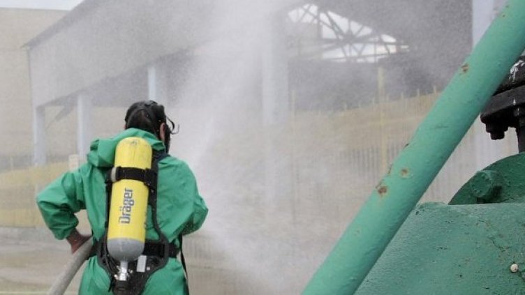 Районът в момента е отцепен от екипи на Гражданска защита. Снимка: Архив, Булфото