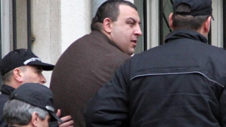 Петър Стоянов - Сумиста идва в съда. Снимка: Булфото