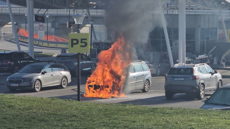 Stefan Kolarov, Facebook