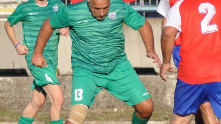 Както с всичко, Борисов е на ти и със спорта. Снимка: Булфото