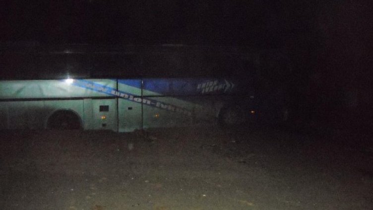 Автобусът на плажа. Снимка: petel.bg