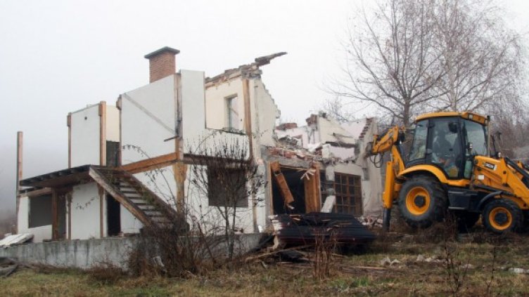 Акция сна ДНСК във "веселото село". Снимка: Impact Press Group