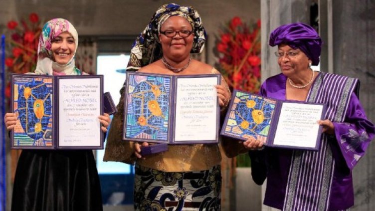 Трите лауреатки с Нобел за мир. Снимка: Reuters