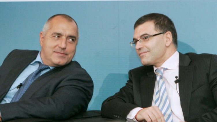 Борисов и Симеон Дянков на срещата на бизнеса с правителството. Снимка: БТА