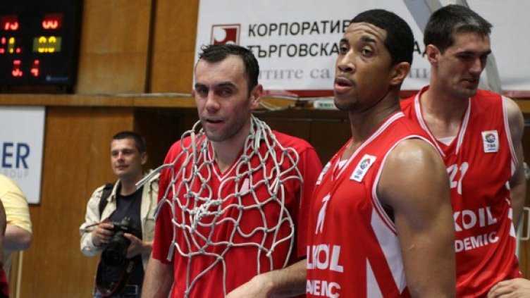 Тодор Стойков и компания нямат повод за радост. Снимка: Архив Булфото