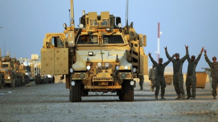 Ликуващи американски войници. Снимка: Reuters