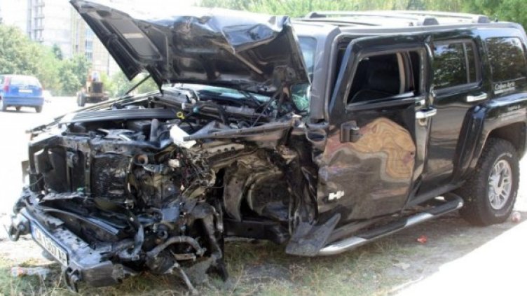 Джипът на Максим, който уби един човек и рани тежко Мануела. Снимка: архив, Булфото