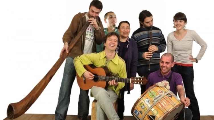 Оратница с Милена и Асен. Снимка: ПР