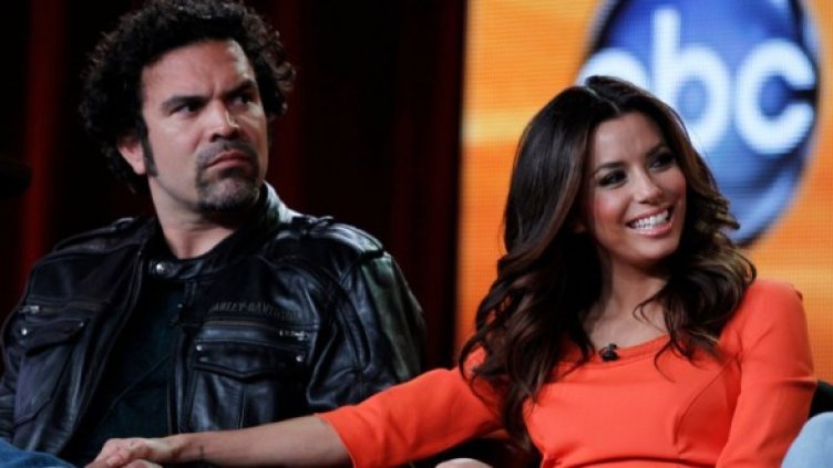 Зашеметяващата Ева Лонгория флиртува