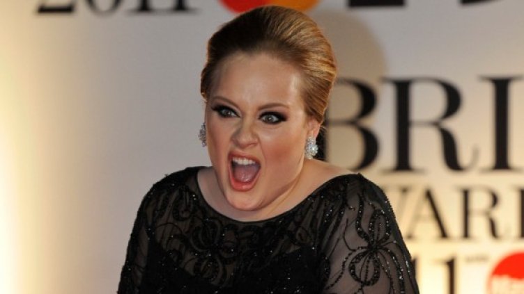 Албумът на Адел има решаваща роля за смяната на върха. Снимка: Reuters