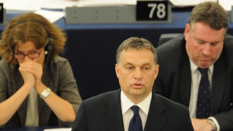 Орбан по време на изслушването му в ЕП. Снимка: БТА