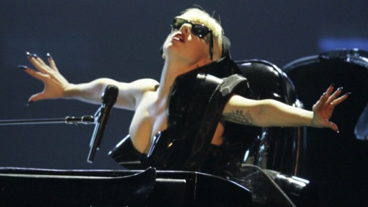 Лейди Гага е любимка в гей средите. Снимка: Reuters