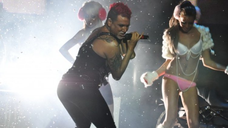 Бисът на седмицата е за Азис. Снимки: Dnes.bg